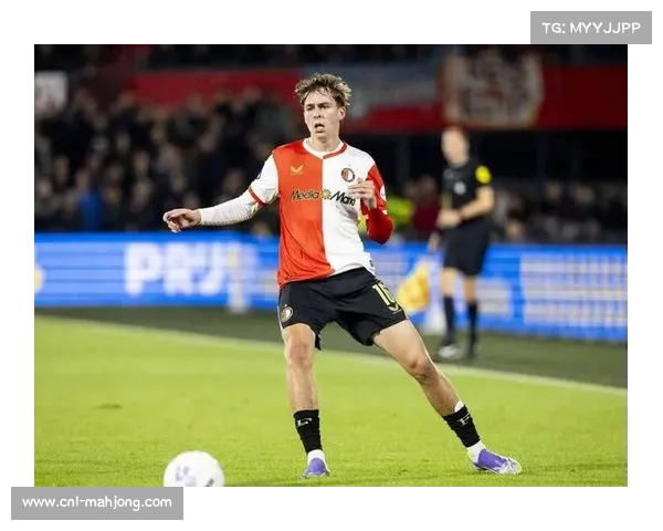 费耶诺德客场挑战强敌，范佩西迎战术考验